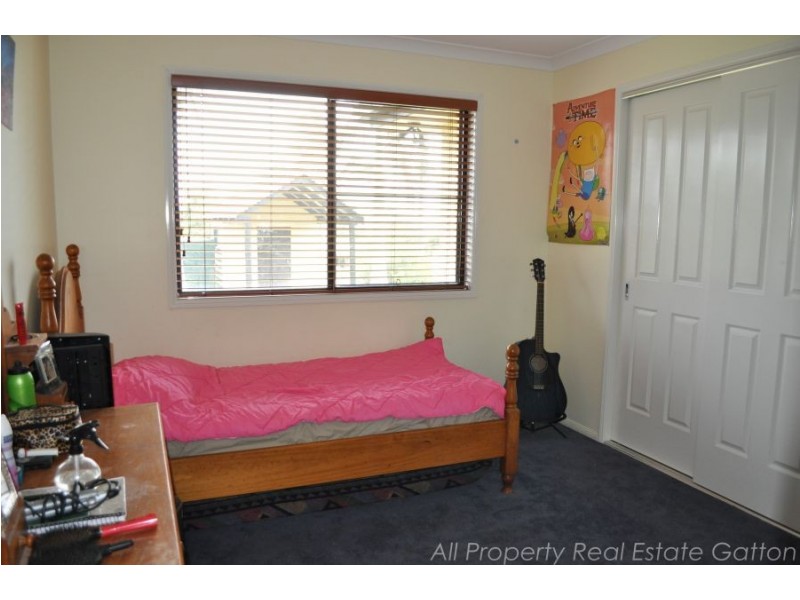 10 Caitlin Court, Placid Hills QLD 4343