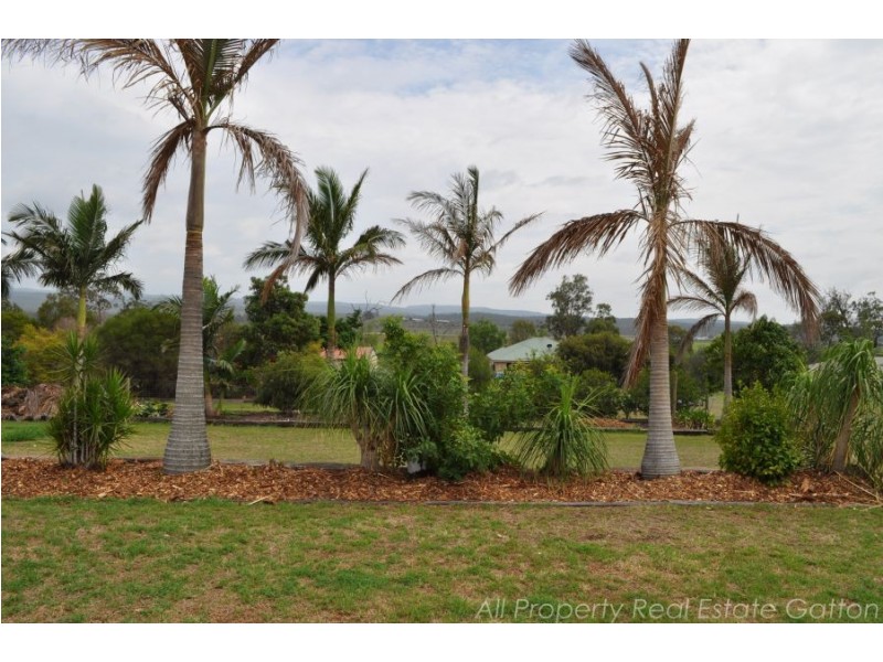 10 Caitlin Court, Placid Hills QLD 4343