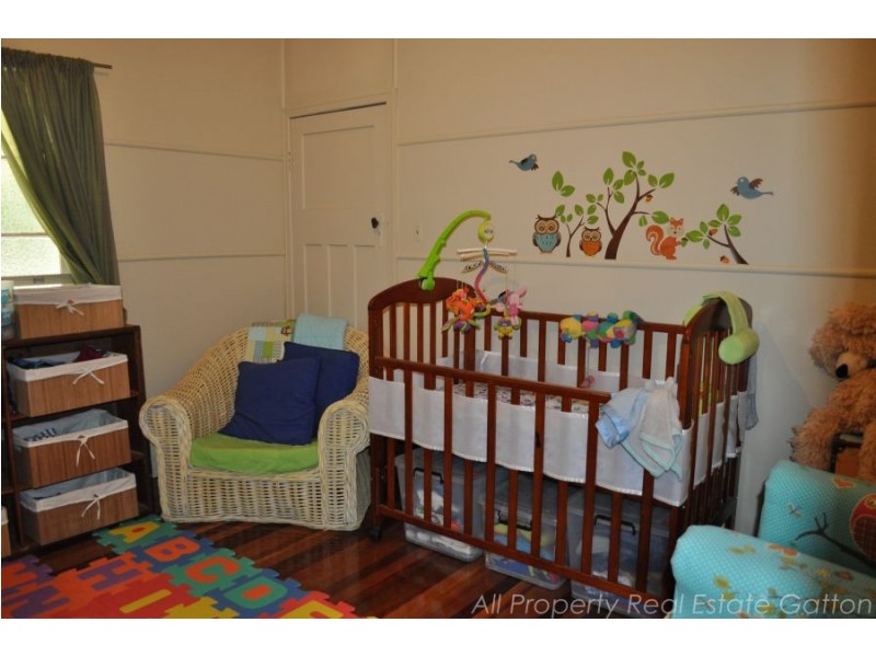 55a East Street, Gatton QLD 4343