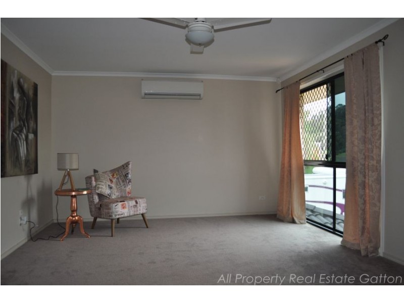 19 anthony court, Summerholm QLD 4341