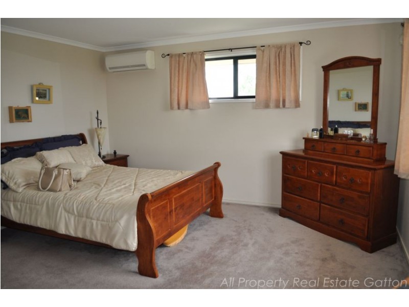 19 anthony court, Summerholm QLD 4341