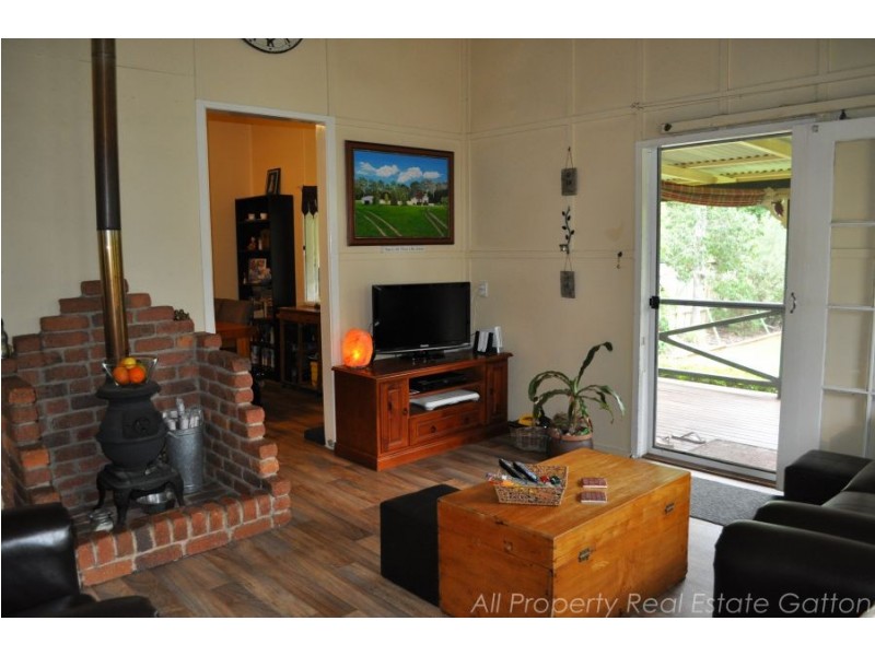 1084 Gatton Esk Road, Spring Creek QLD 4343