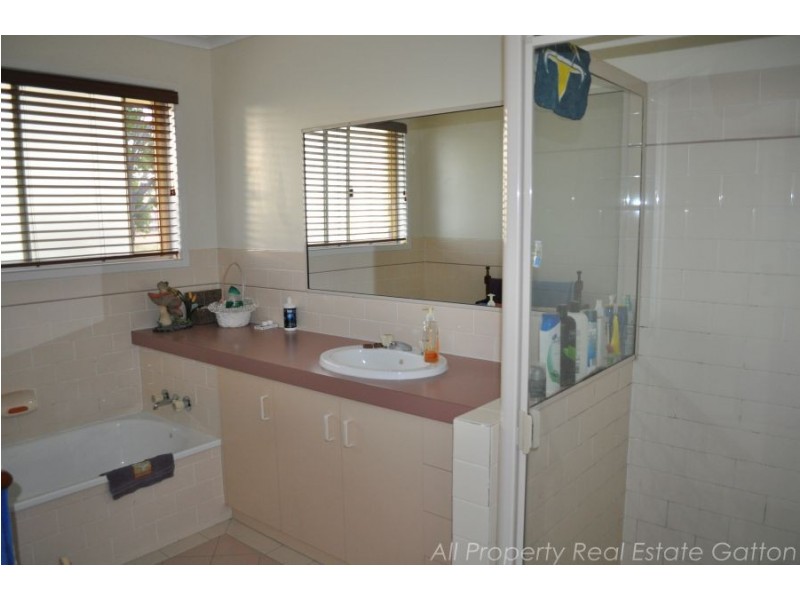 Lake Clarendon QLD 4343