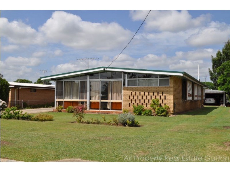 12 Dwyer Street, Gatton QLD 4343