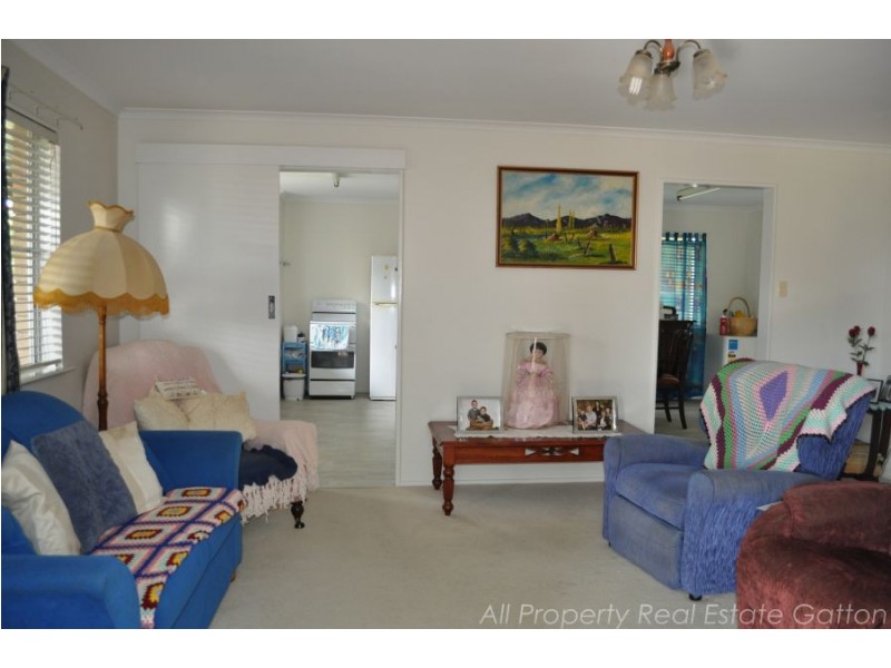 12 Dwyer Street, Gatton QLD 4343