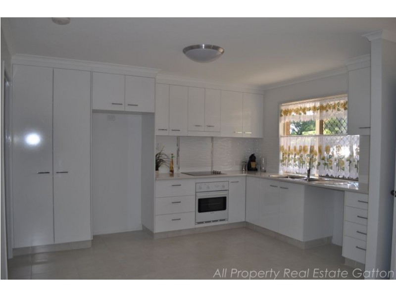 63 Woodlands Road, Gatton QLD 4343