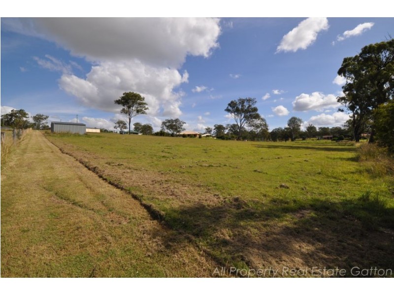 13 Gumtip Drive, Adare QLD 4343