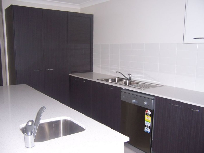 Room 1, 8 Boysen Court, Adare QLD 4343