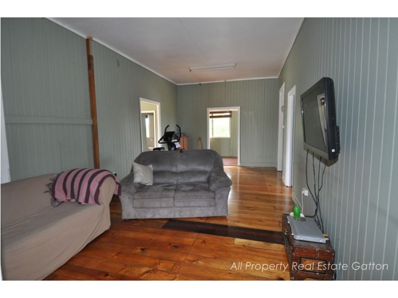 32 Kentville Road, Kentville QLD 4341