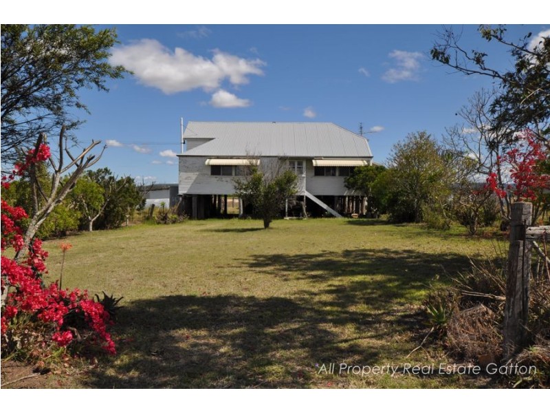 14 Jordans Weir Road, Gatton QLD 4343