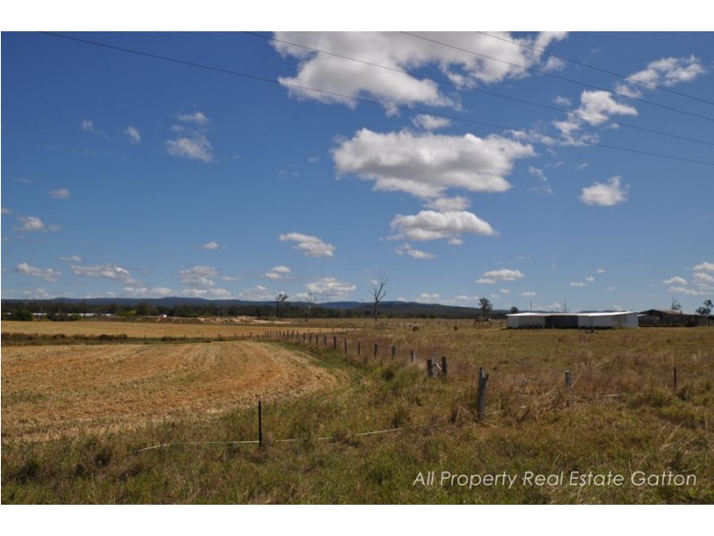 14 Jordans Weir Road, Gatton QLD 4343