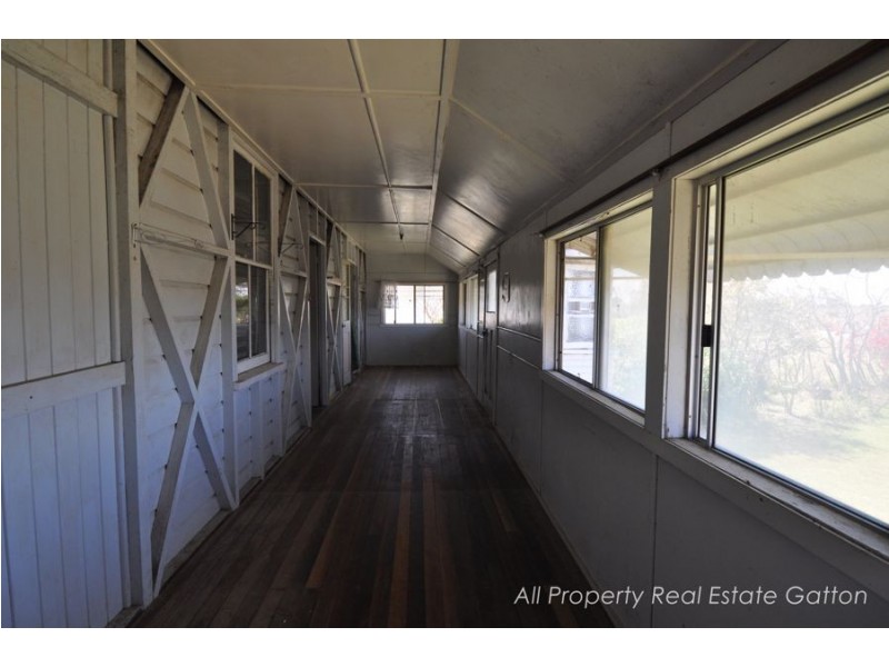 14 Jordans Weir Road, Gatton QLD 4343