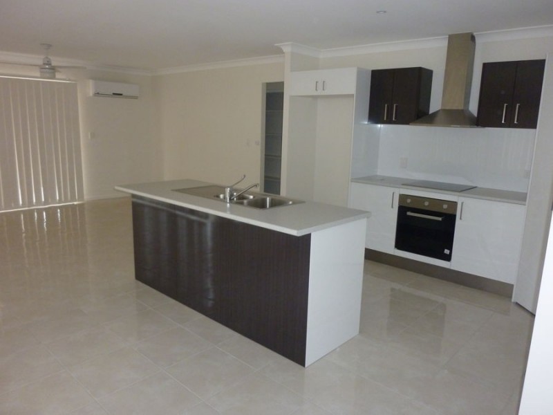 Adare QLD 4343
