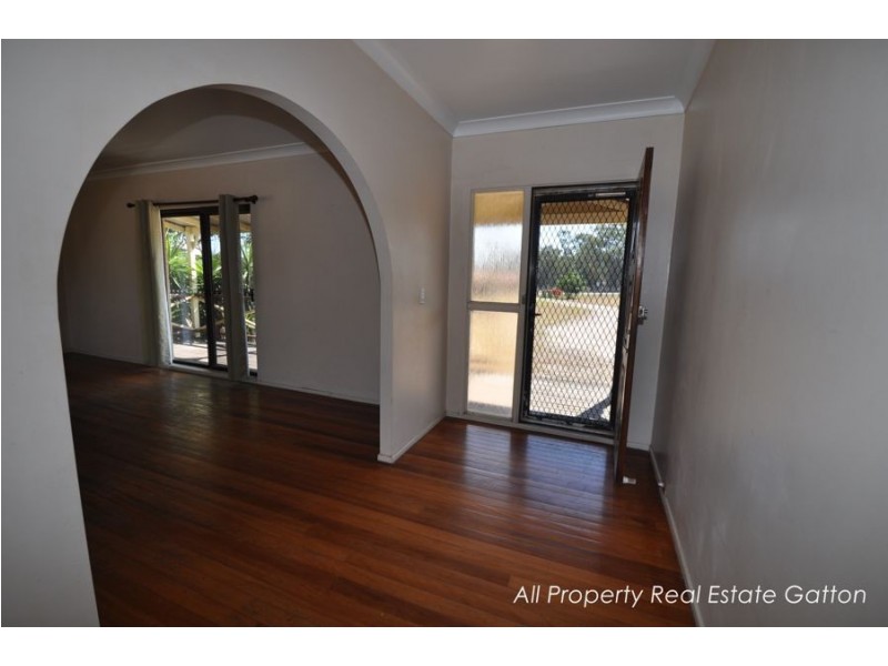 10 Haslingden Road, Lockyer Waters QLD 4311