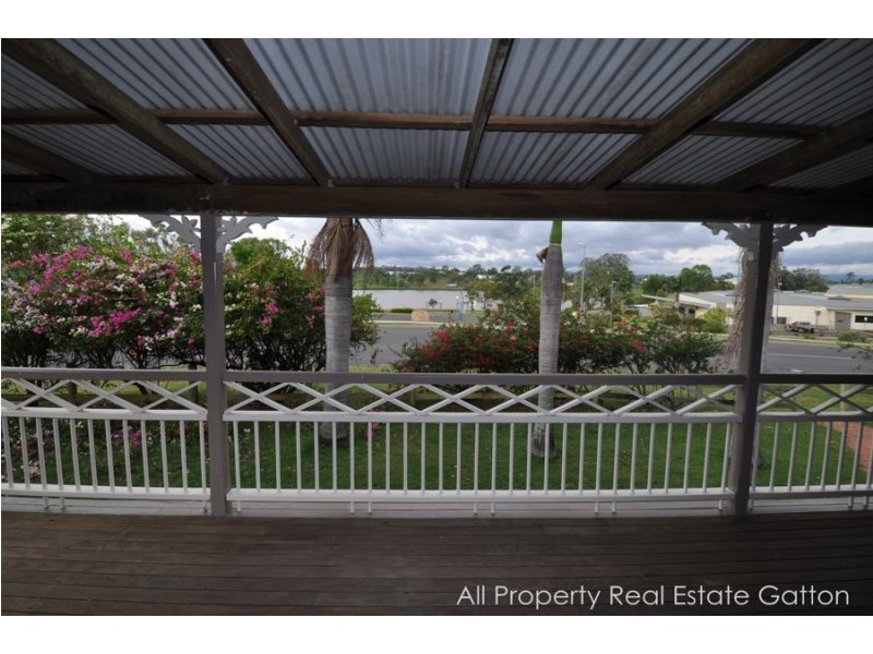 33A Lake Apex Drive, Gatton QLD 4343