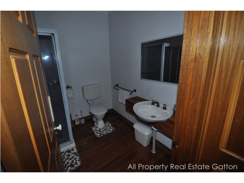 33A Lake Apex Drive, Gatton QLD 4343