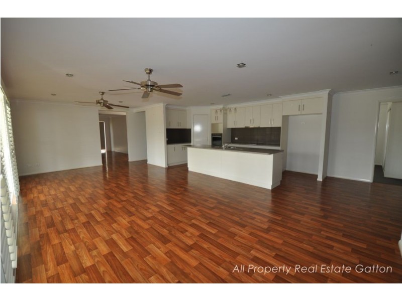 13 Hanlon Court, Laidley Heights QLD 4341