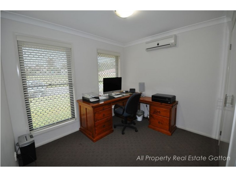 8 Reisenleiter Avenue, Gatton QLD 4343