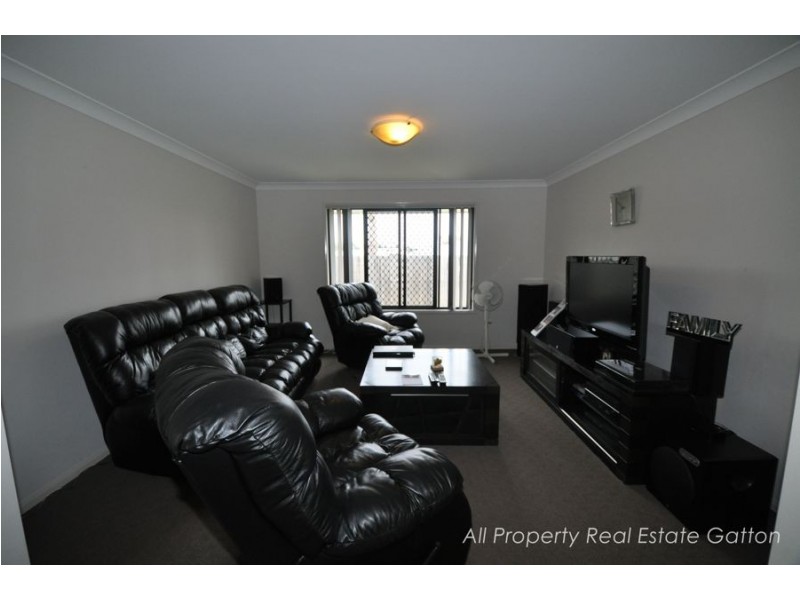 8 Reisenleiter Avenue, Gatton QLD 4343