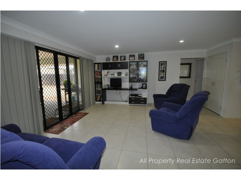 8 Reisenleiter Avenue, Gatton QLD 4343