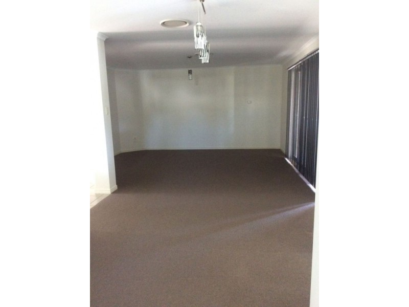 Kensington Grove QLD 4341
