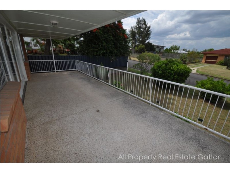 2 Lowe Street, Gatton QLD 4343