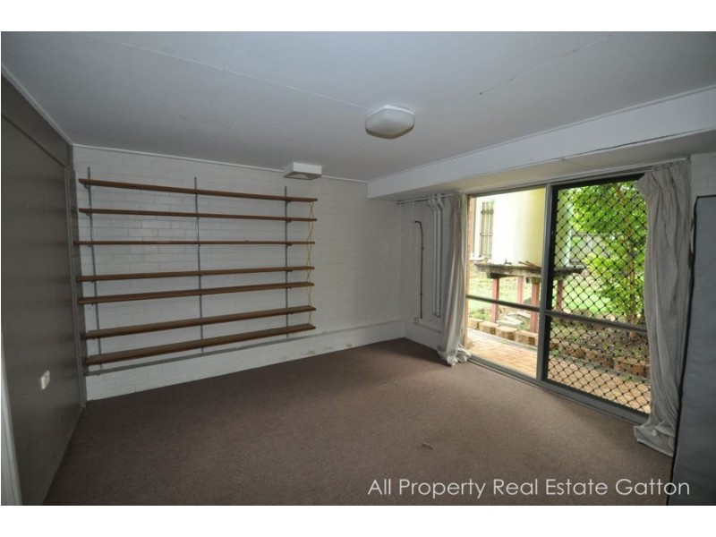 24 Hill Street, Gatton QLD 4343