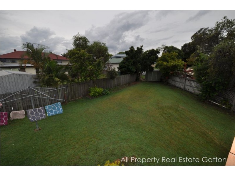 24 Hill Street, Gatton QLD 4343