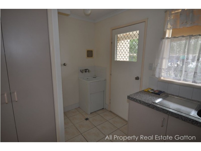 Unit 2, 109 Davey Road (cnr Woodlands Road), Gatton QLD 4343