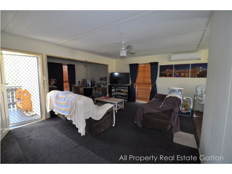 22 Bertrand Avenue, Kensington Grove QLD 4341