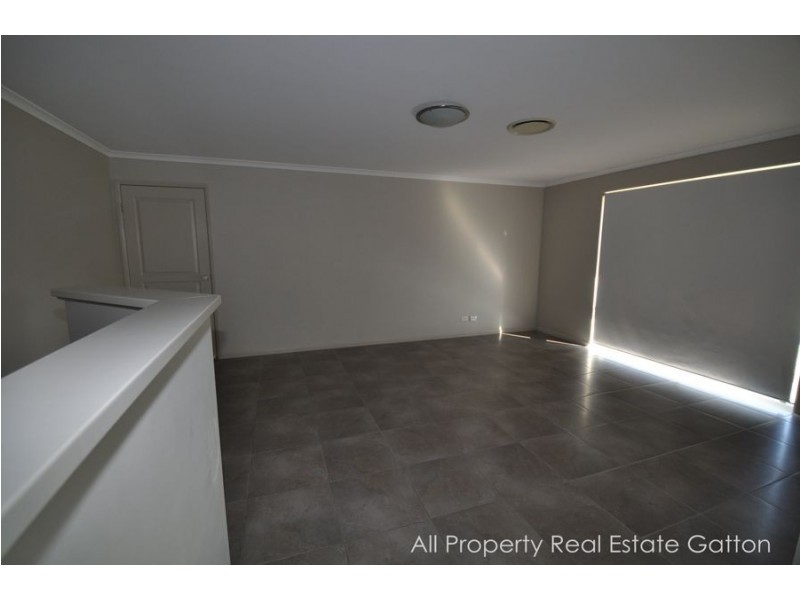 8 Kurrajong Road, Gatton QLD 4343