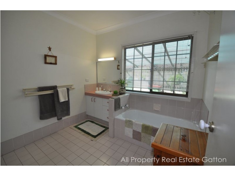 34 Seilers Road, Lake Clarendon QLD 4343
