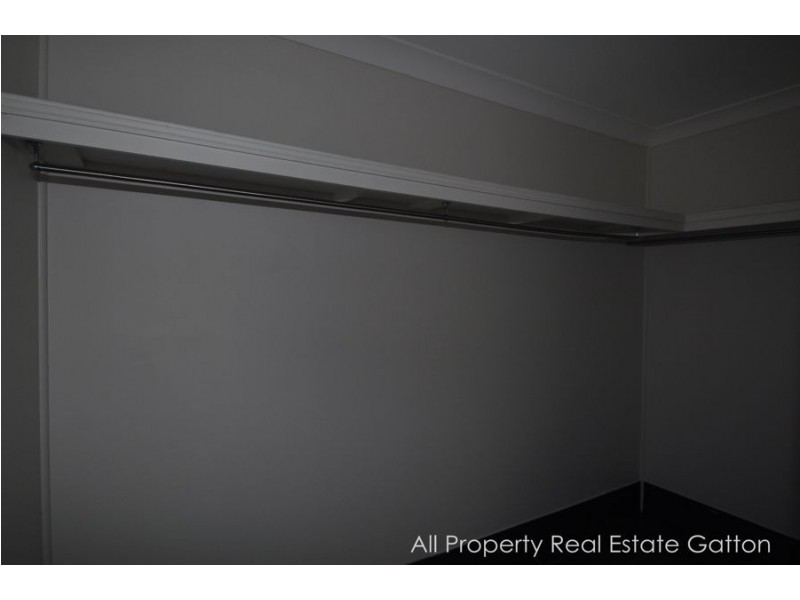 22 Continental Court, Gatton QLD 4343