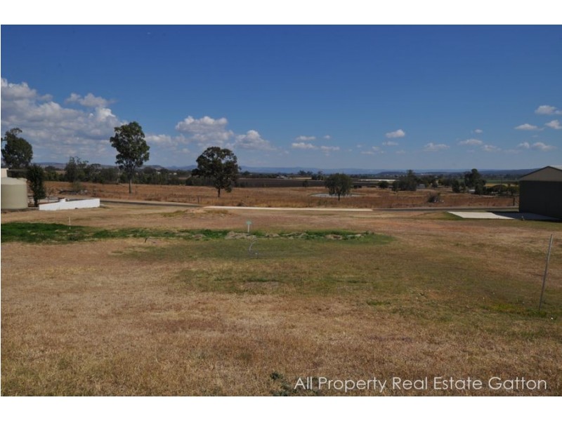 22 Continental Court, Gatton QLD 4343