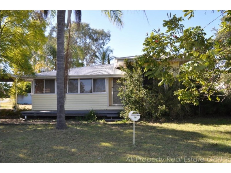 16 Strong Street, Gatton QLD 4343
