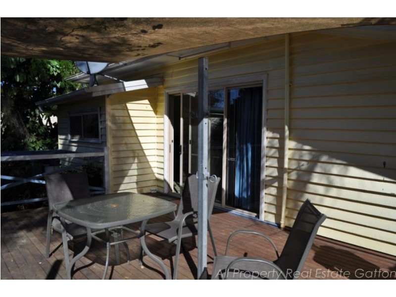 16 Strong Street, Gatton QLD 4343
