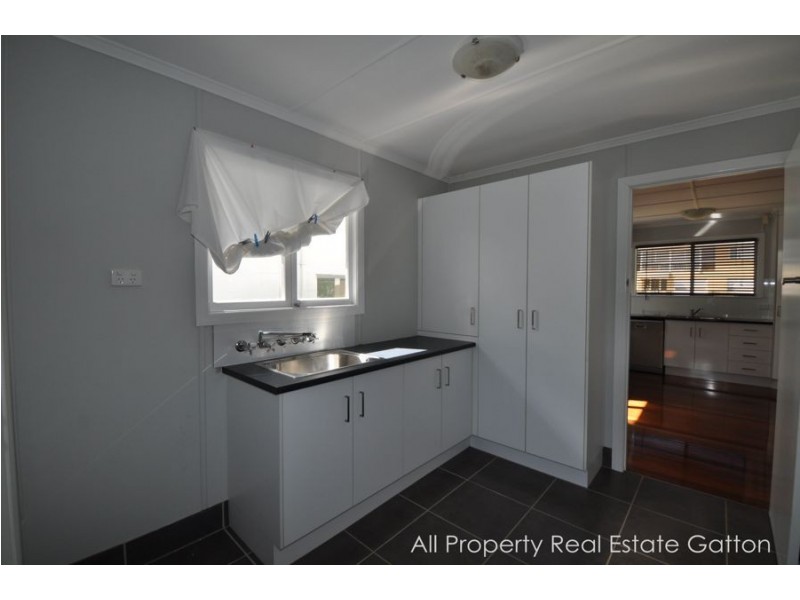 15 Bauhinia Street, Gatton QLD 4343