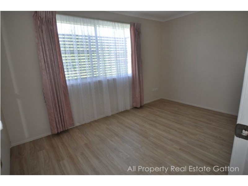 4 109 Davey Road, Gatton QLD 4343