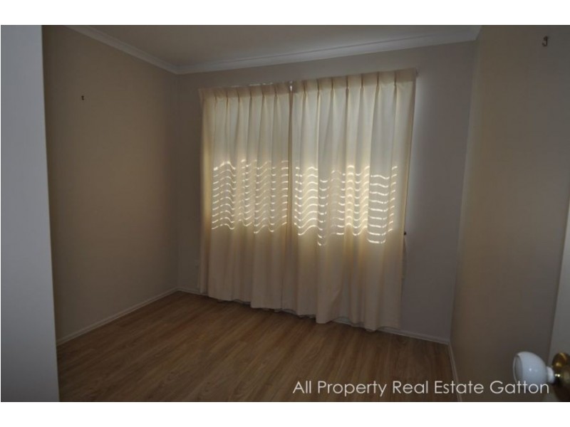 4 109 Davey Road, Gatton QLD 4343