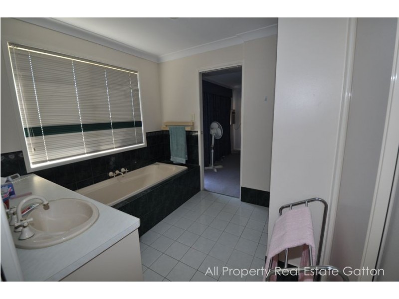 5 Jackson Court, Gatton QLD 4343