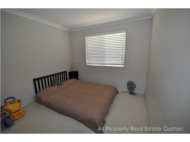 37 Davis Crescent, Gatton QLD 4343