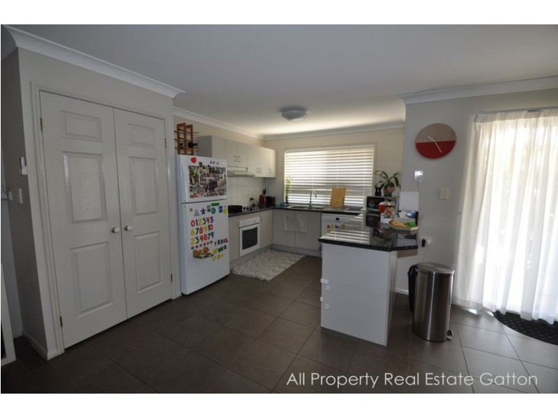37 Davis Crescent, Gatton QLD 4343