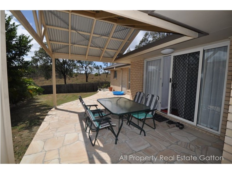 37 Davis Crescent, Gatton QLD 4343