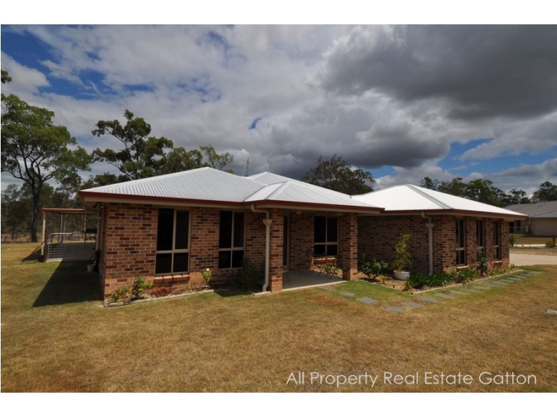 16 Kurrajong Road, Gatton QLD 4343