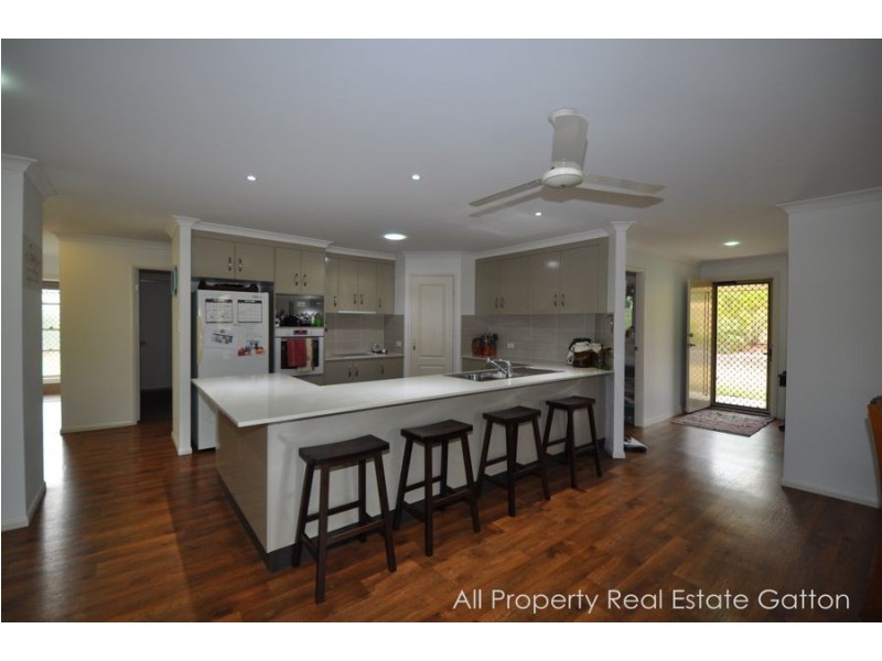 16 Kurrajong Road, Gatton QLD 4343