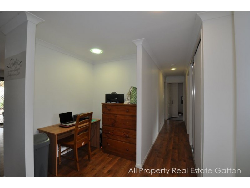 16 Kurrajong Road, Gatton QLD 4343