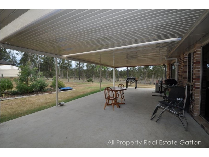 16 Kurrajong Road, Gatton QLD 4343