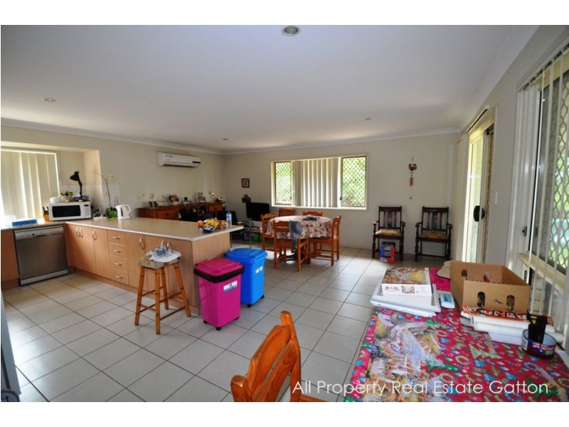 5 Bourke Street, Adare QLD 4343