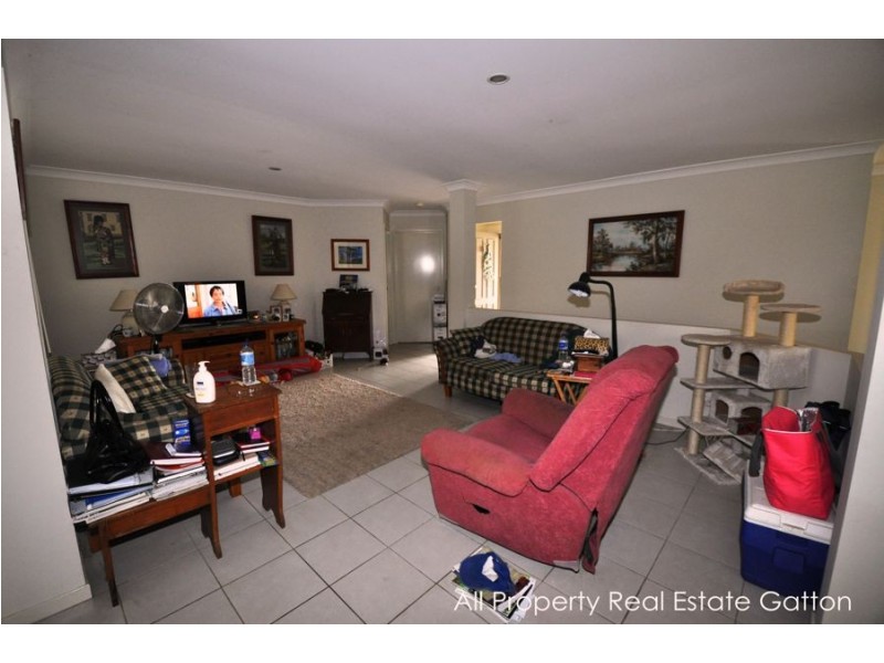5 Bourke Street, Adare QLD 4343