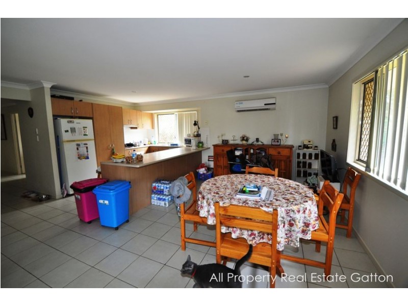 5 Bourke Street, Adare QLD 4343